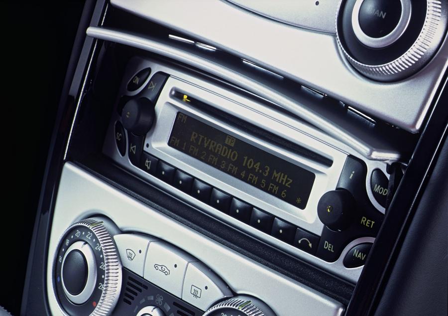  Mercedes-Benz SLR McLaren 2003 года  (фото 69 из 319)